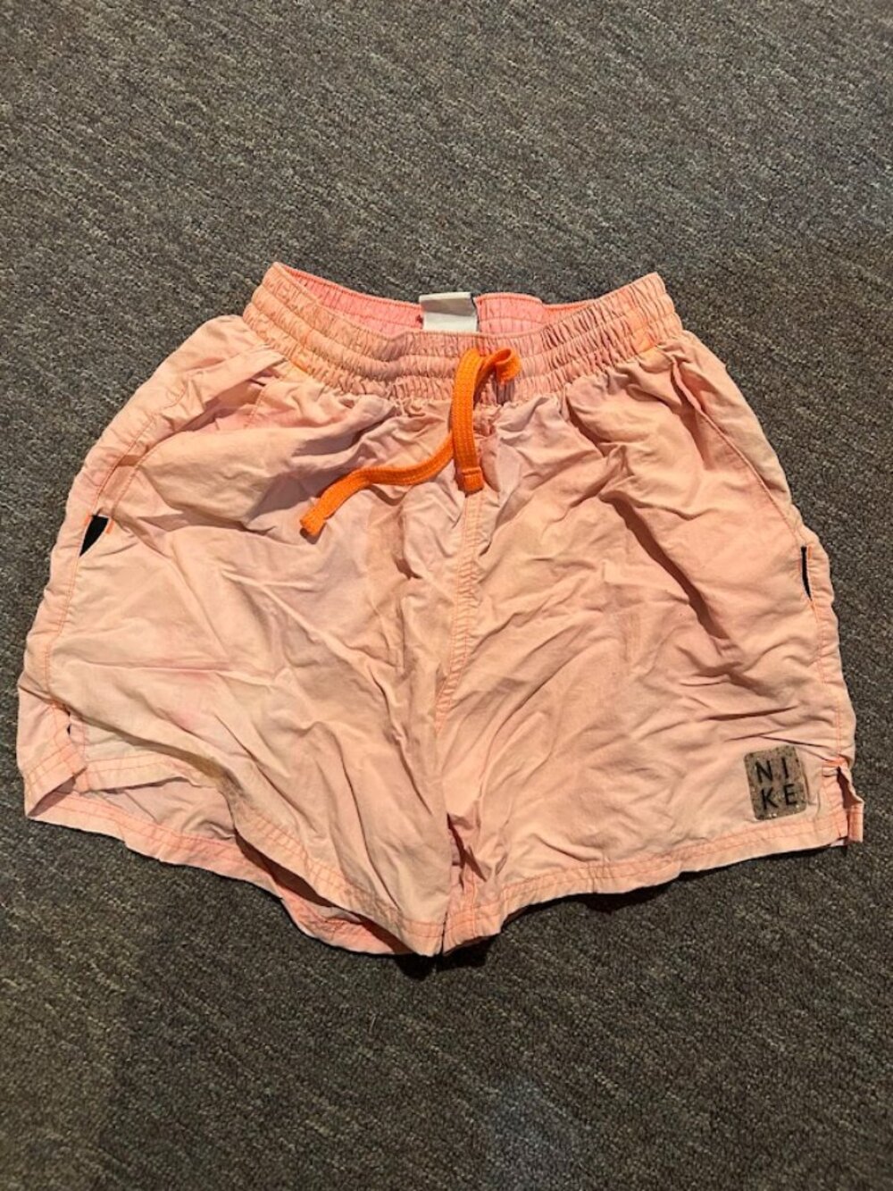 Nike men swim trunks pastel peach pink chubbies size small 90s 80s look preppy